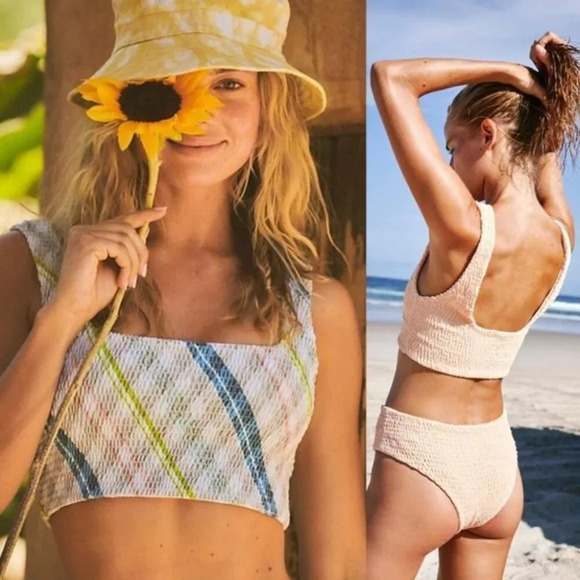 Free People Aila Blue Printed Pixie Smocked Bikini Bottom Size Small NWOT $119 - Picture 8 of 8